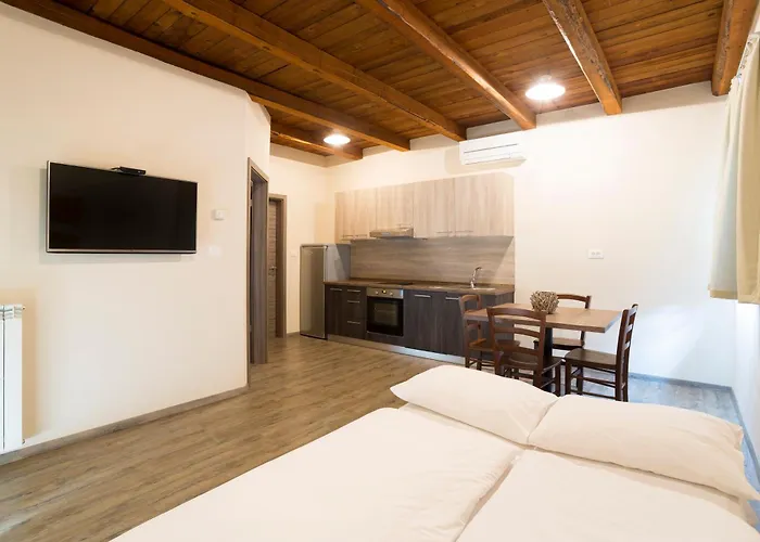 Valentincic Πανσιόν 3*