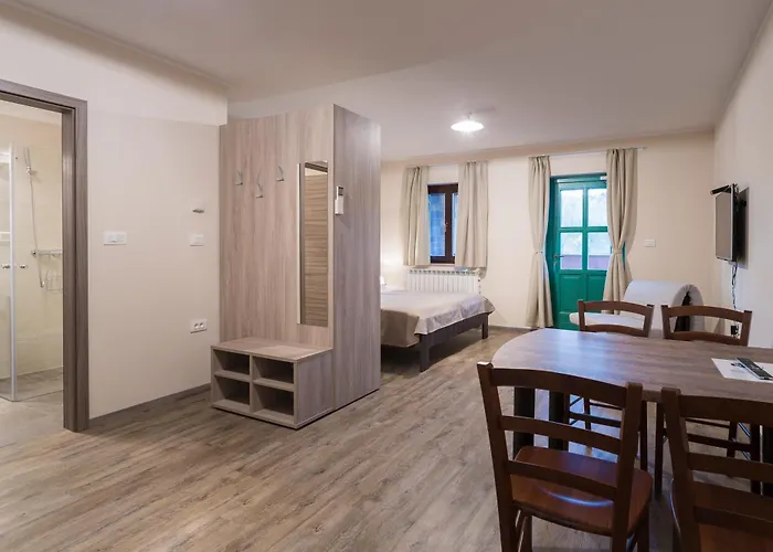 Valentincic Πανσιόν 3*